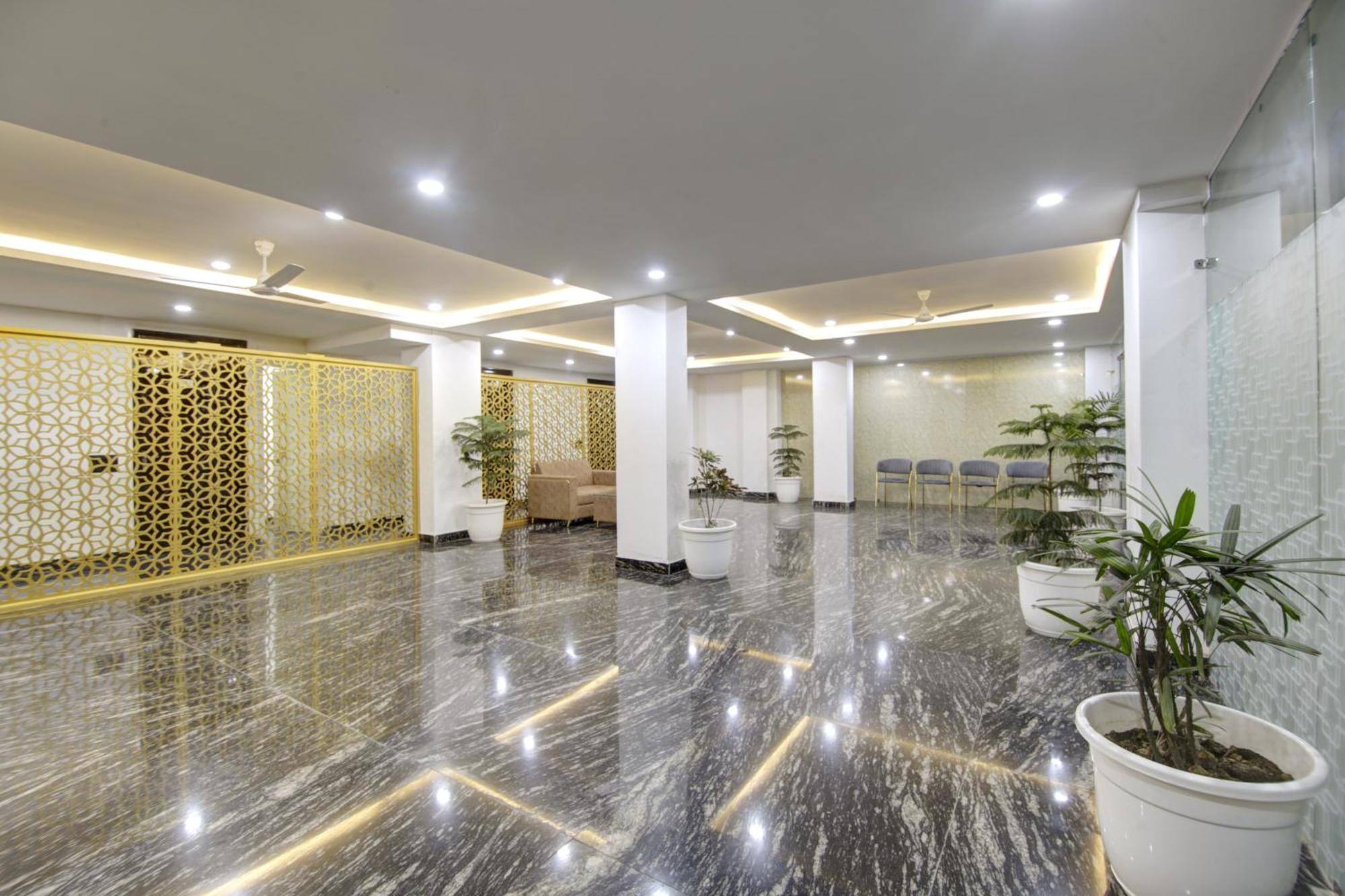 Limewood Stay - Millennium Huda City Center Gurgaon Exterior photo