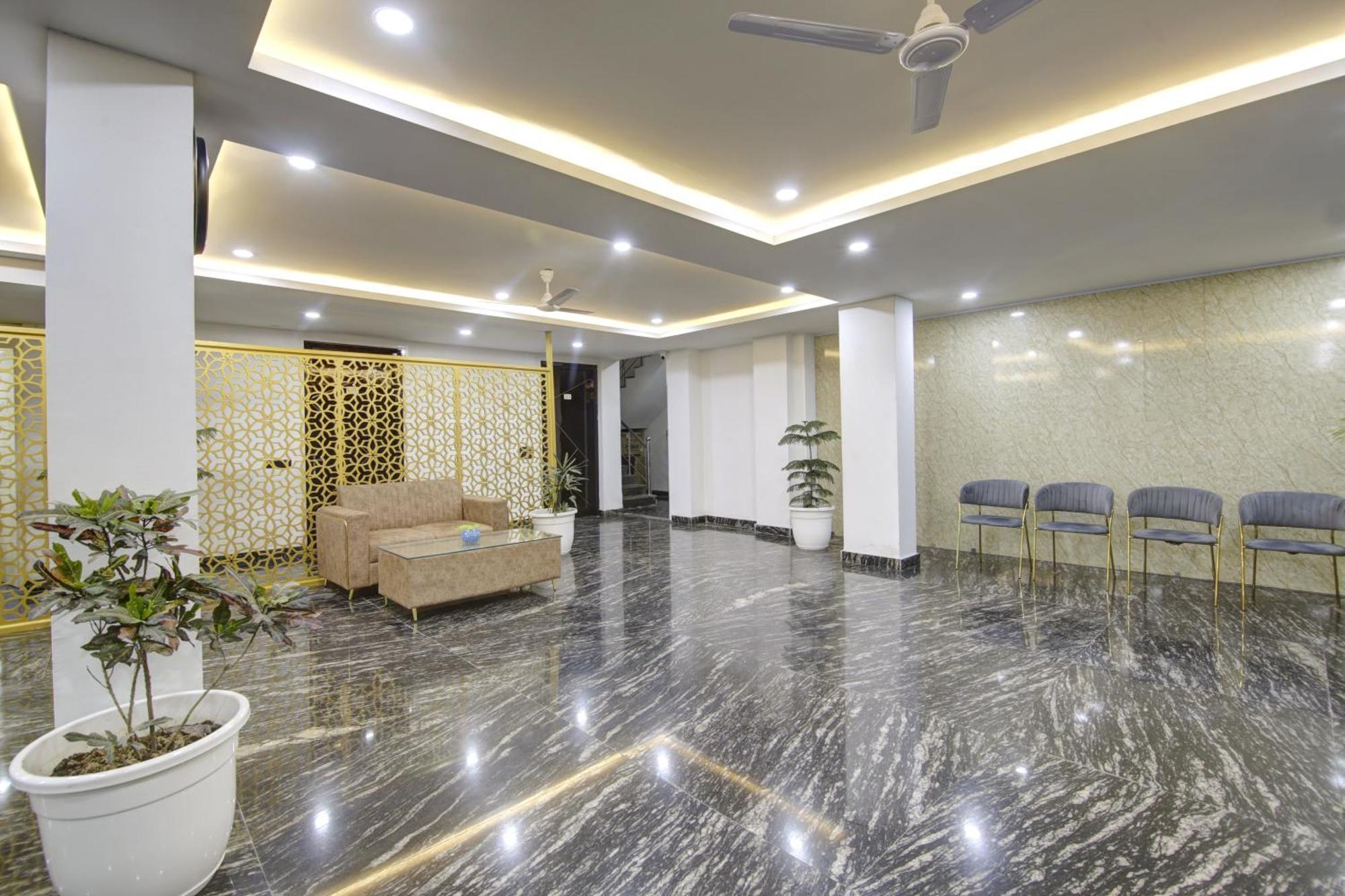 Limewood Stay - Millennium Huda City Center Gurgaon Exterior photo