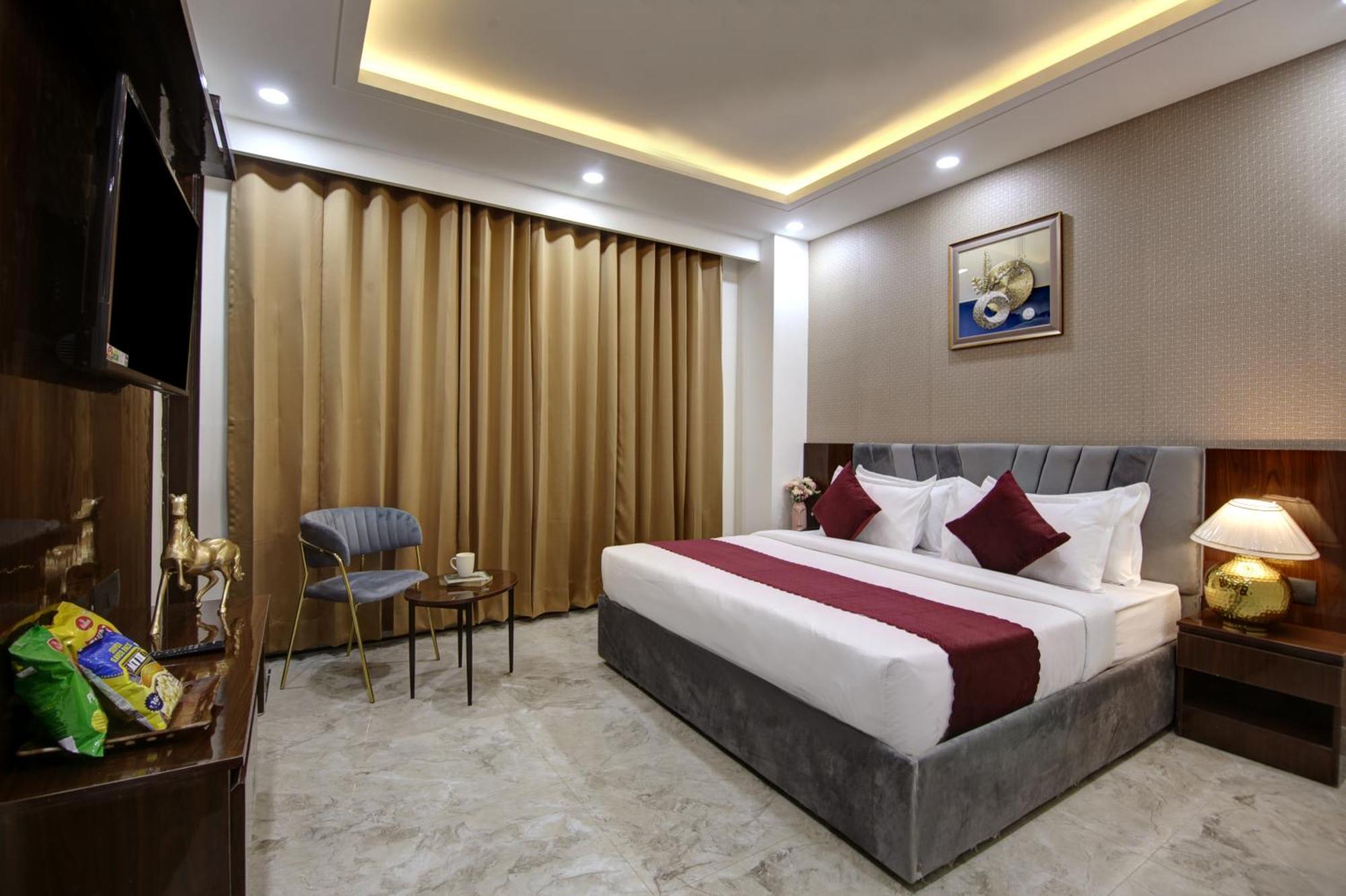 Limewood Stay - Millennium Huda City Center Gurgaon Exterior photo