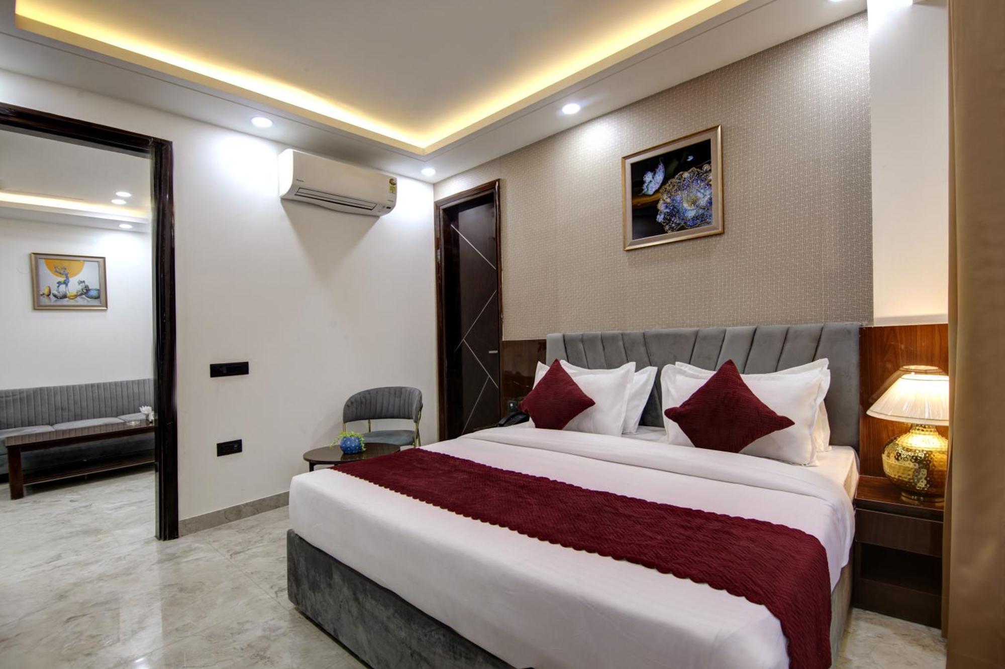 Limewood Stay - Millennium Huda City Center Gurgaon Exterior photo